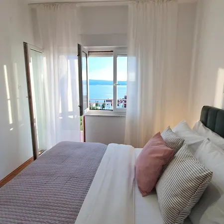 Seaview With Balcony And Terrace Barac Crikvenica