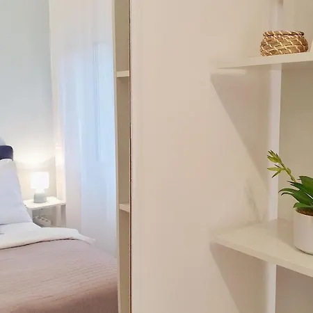 Seaview With Balcony And Terrace Barac Apartment