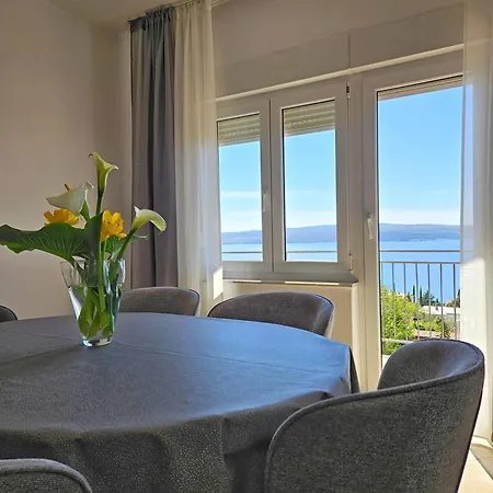 Seaview With Balcony And Terrace Barac *