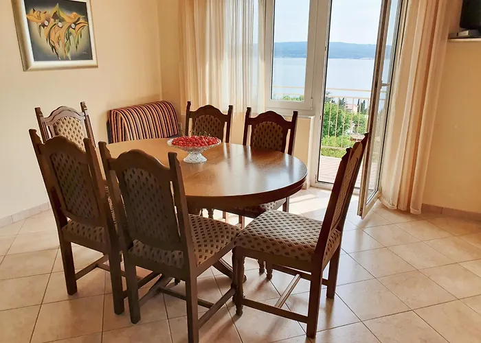 Seaview With Balcony And Terrace Barac アパート