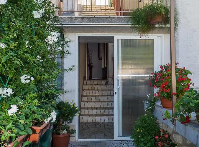 アパート Seaview With Balcony And Terrace Barac *